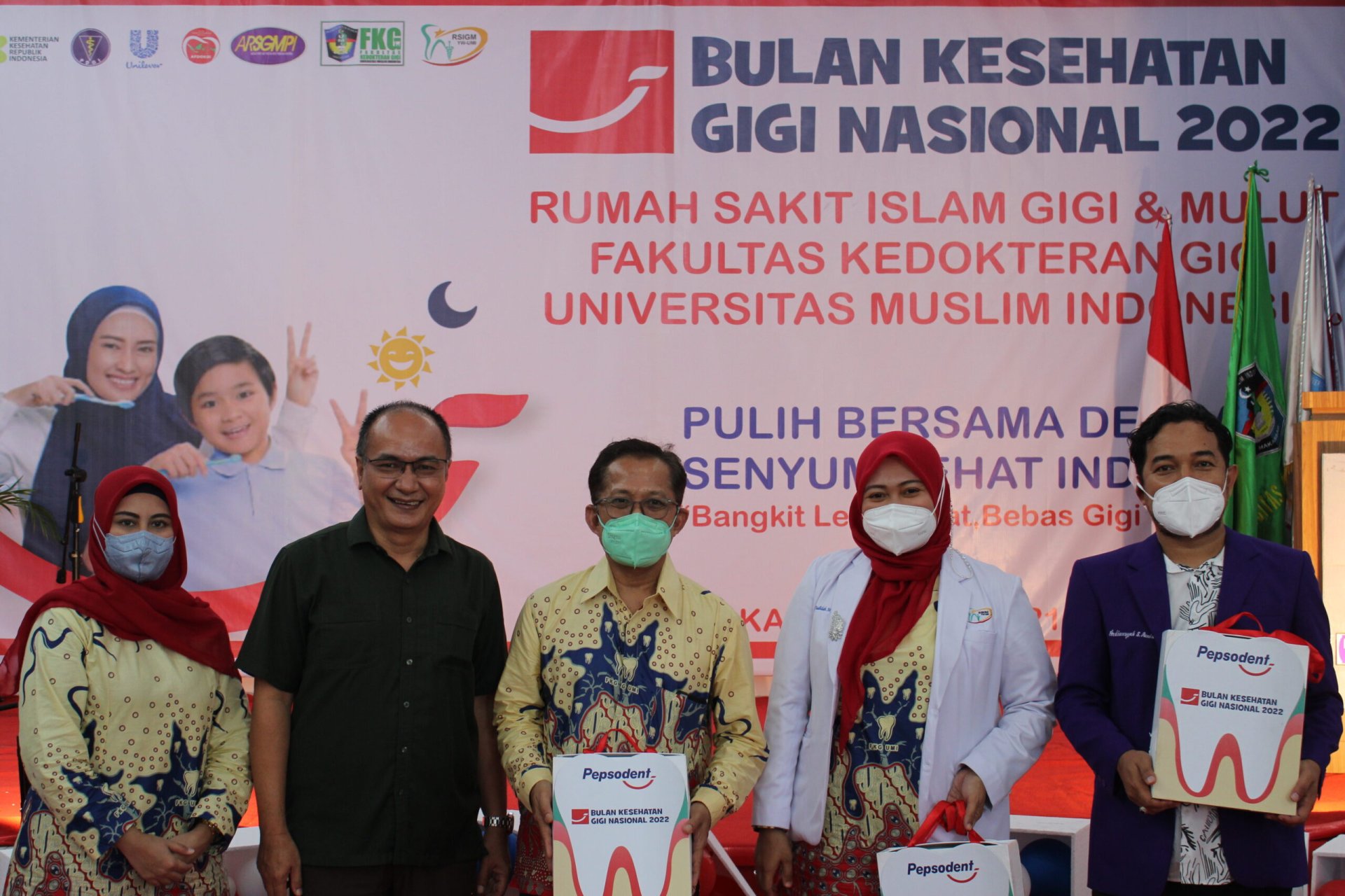 NATIONAL DENTAL HEALTH MONTH 2022 ISLAMIC DENTAL & ORAL HOSPITAL FACULTY OF DENTISTRY MUSLIM UNIVERSITY OF INDONESIA — foto 2
