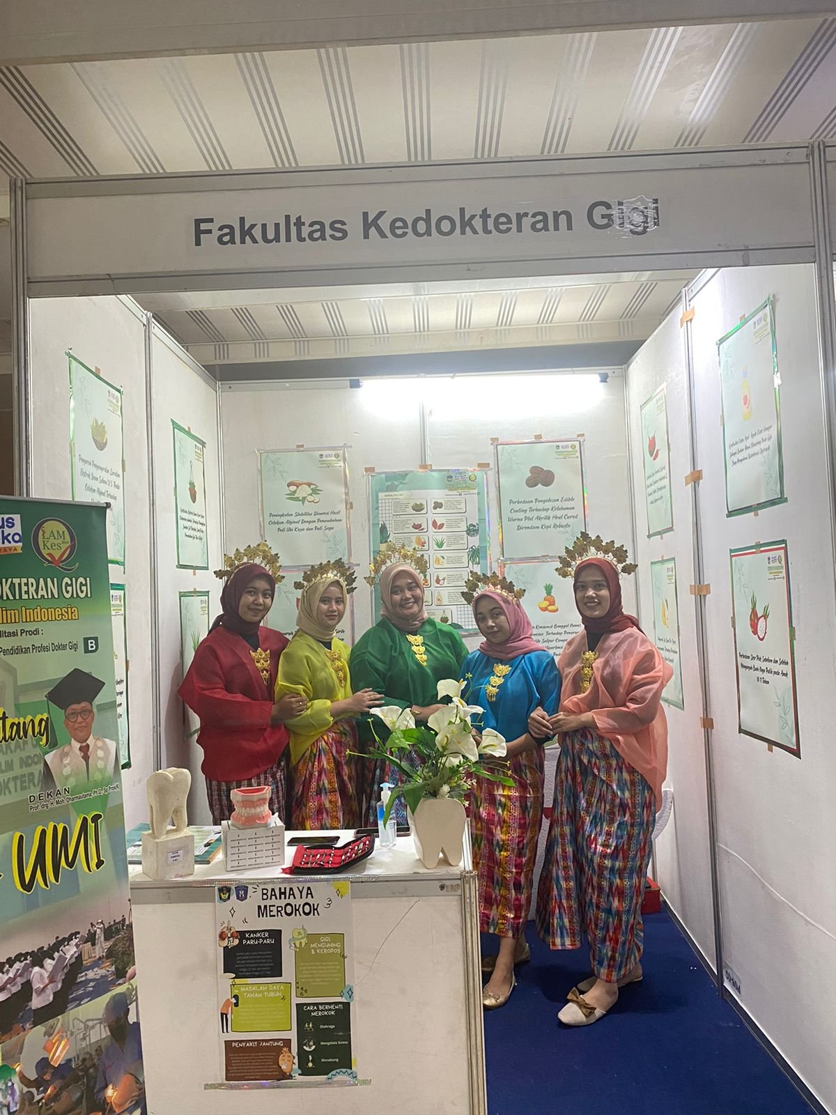 Fakultas Kedokteran Gigi Meramaikan UMI EXPO. Makassar 14 Desember 2022